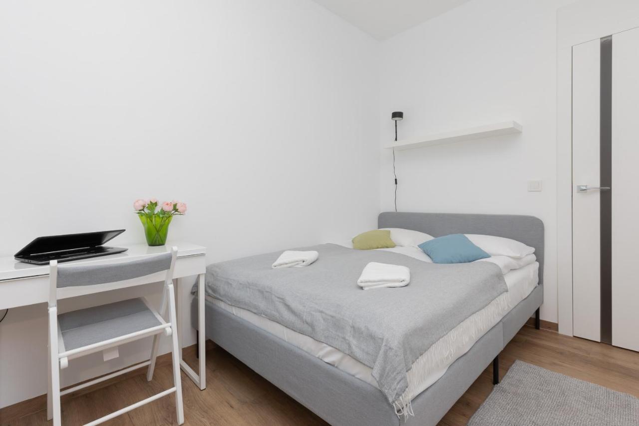 Warsaw Mokotow Apartment With 2 Bedrooms By Noclegi Renters Extérieur photo